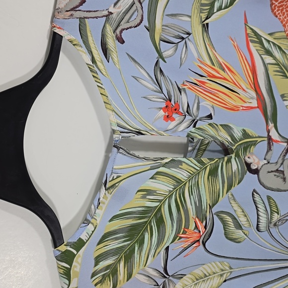 {Ann Taylor} Tropical Leaf Print Blouse in Blue and Green - Size XL - Picture 10 of 12